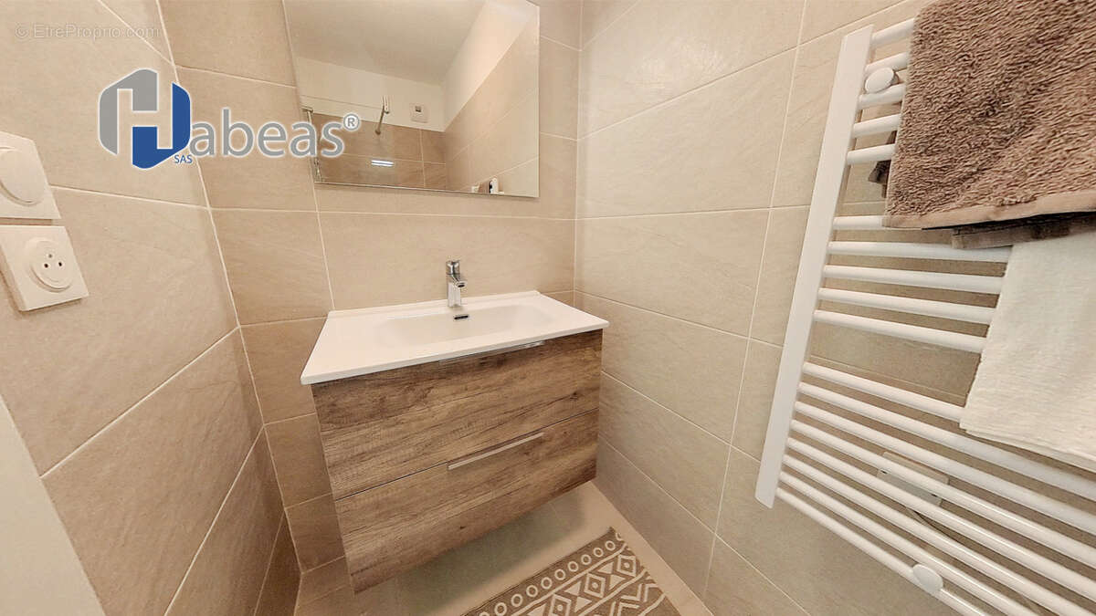 Maison à SAINT-PIERRE-DE-CHANDIEU