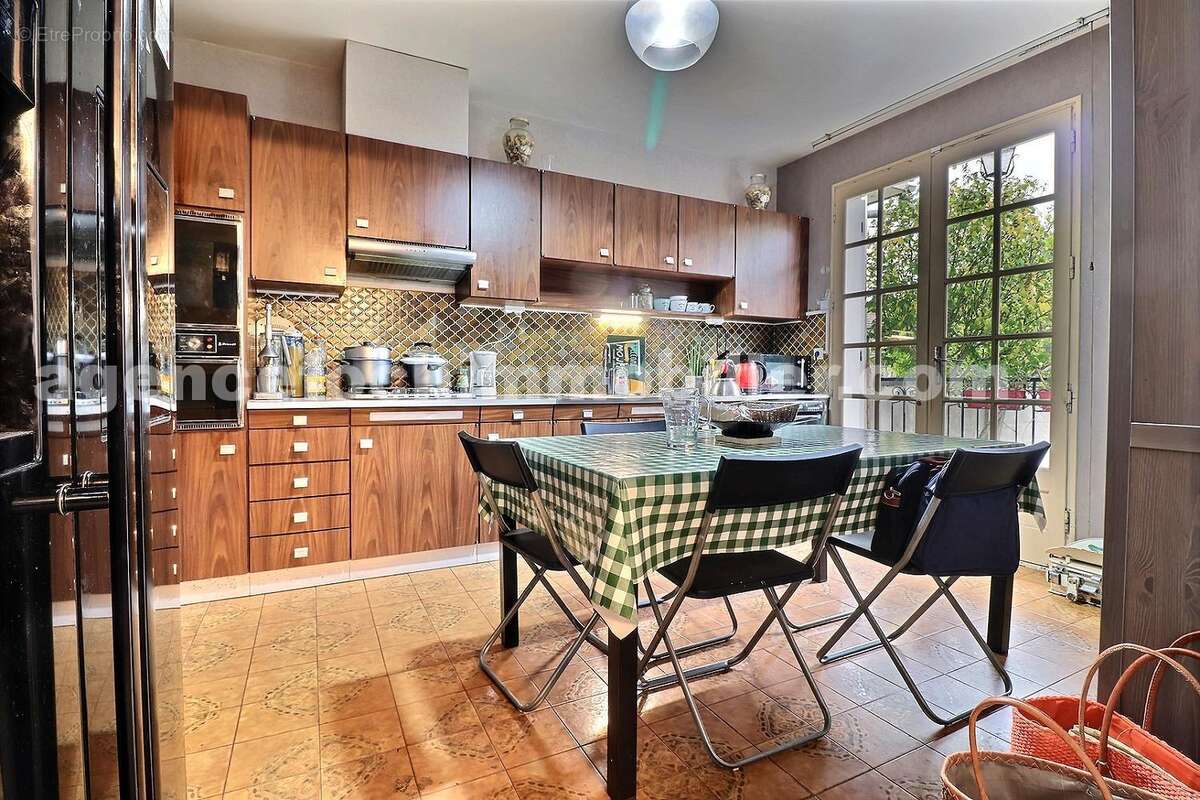 428949-3169849 - Maison à SAINT-MAUR-DES-FOSSES