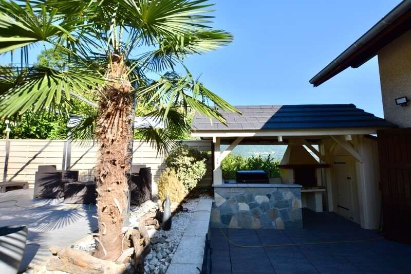 Maison à SAINTE-HELENE-SUR-ISERE