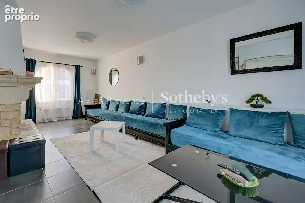 Bastide avec 2 dépendances - photo 14