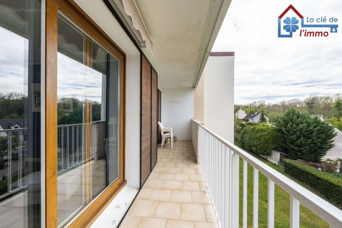 Appartement à PRINGY