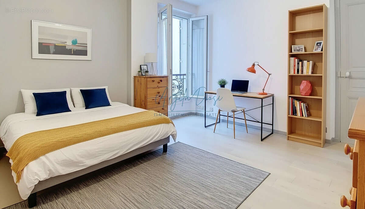 Appartement à PARIS-11E