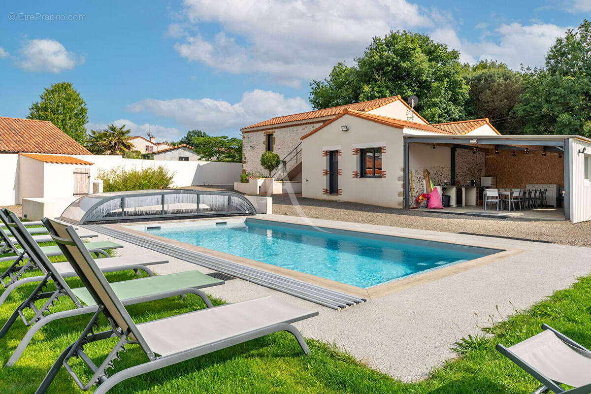 Maison à TALMONT-SAINT-HILAIRE