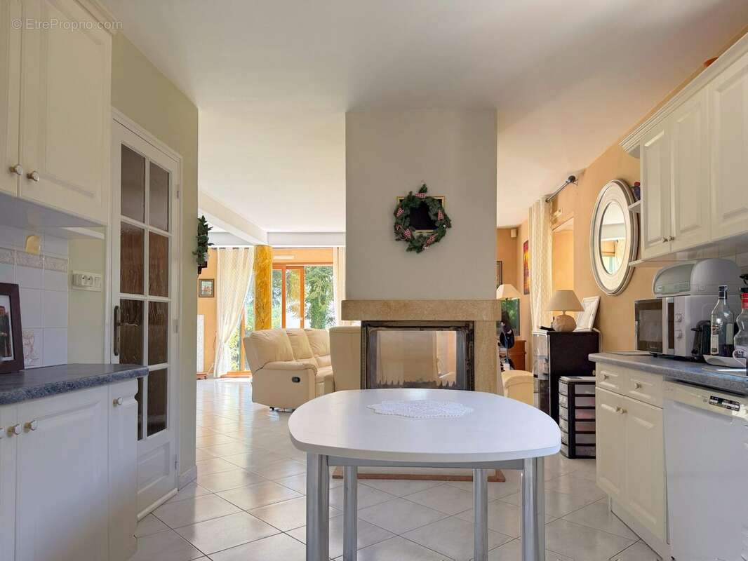 Maison 161 m² à Bain-De-Bretagne  - photo 8