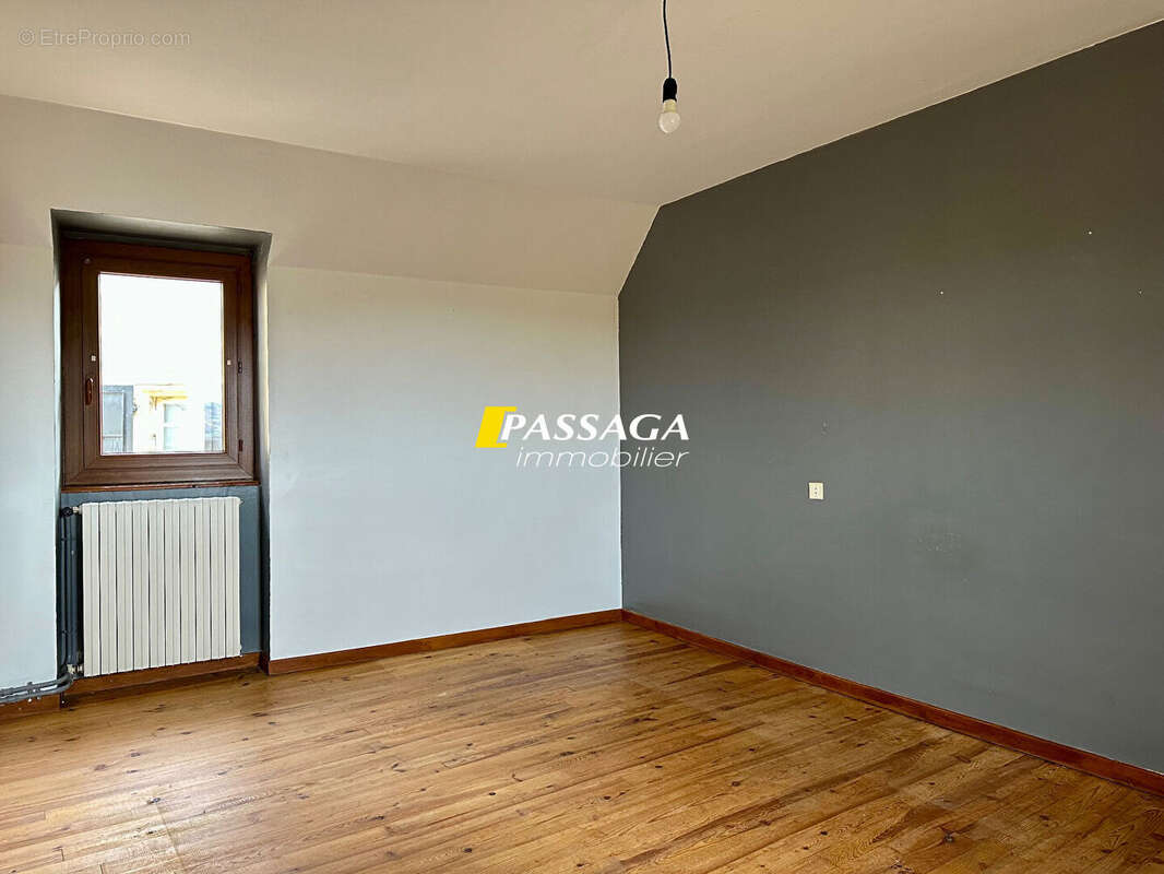 Maison à PIERREFICHE