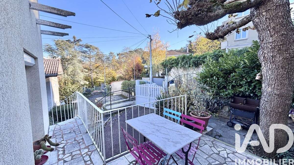 Photo 7 - Maison à SAINT-ETIENNE