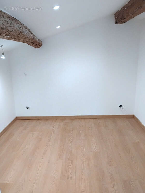 T2/3  dernier etage vue degagee sud - photo 5