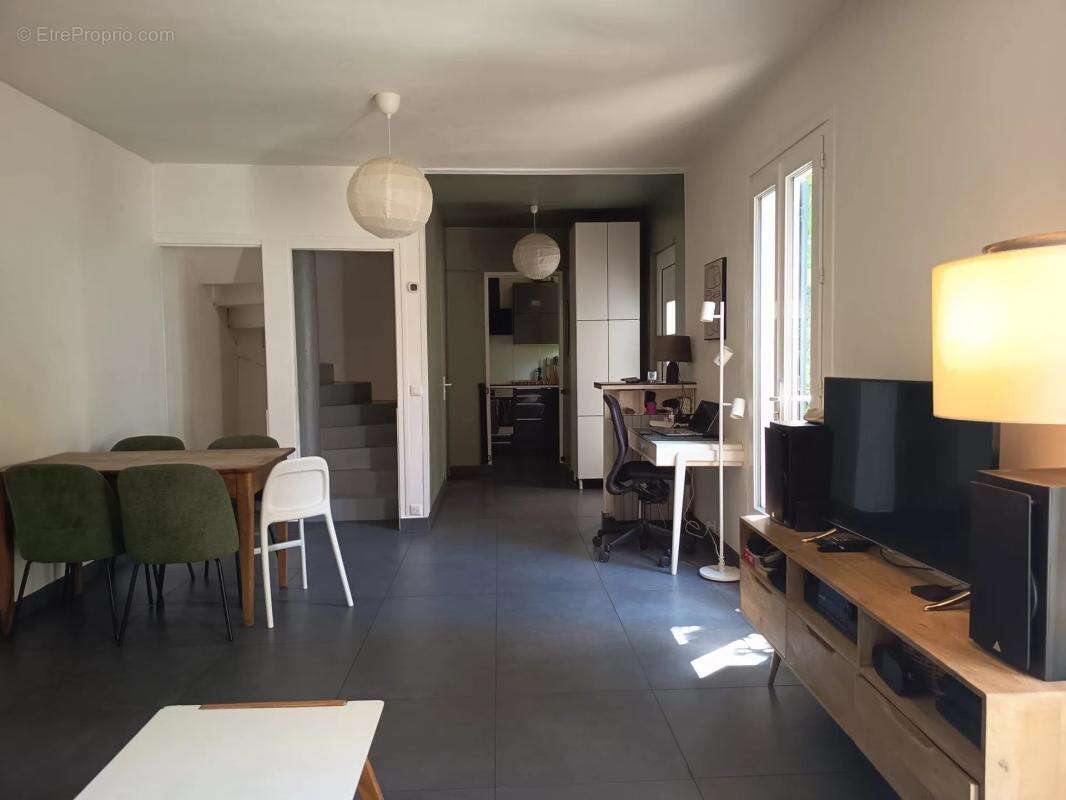 Maison à LE PERREUX-SUR-MARNE