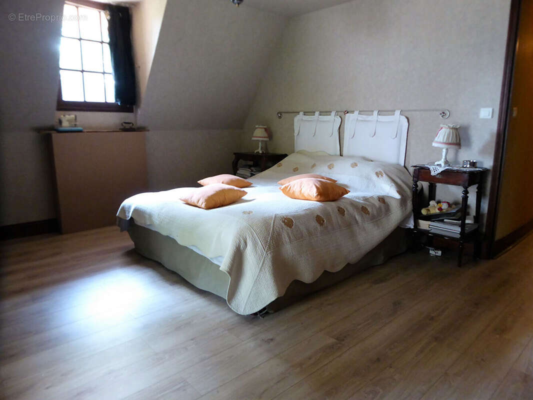 Maison à PONT-L'EVEQUE