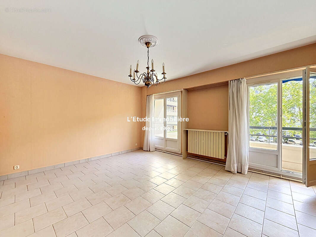 Caluire proche centre t4 86m2 exterieur garage cave - photo 5