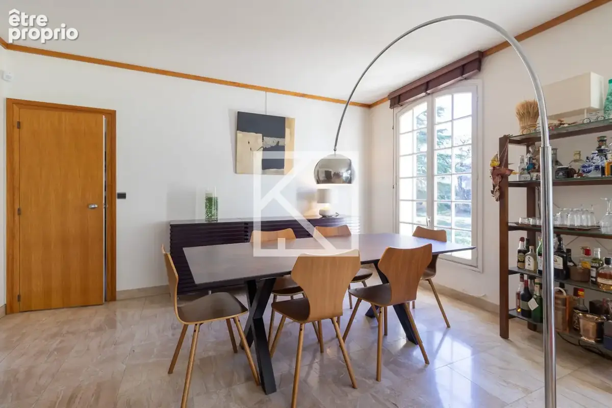 Maison 6 pièces 240 m² à vendre à Cholet (49300) - photo 2
