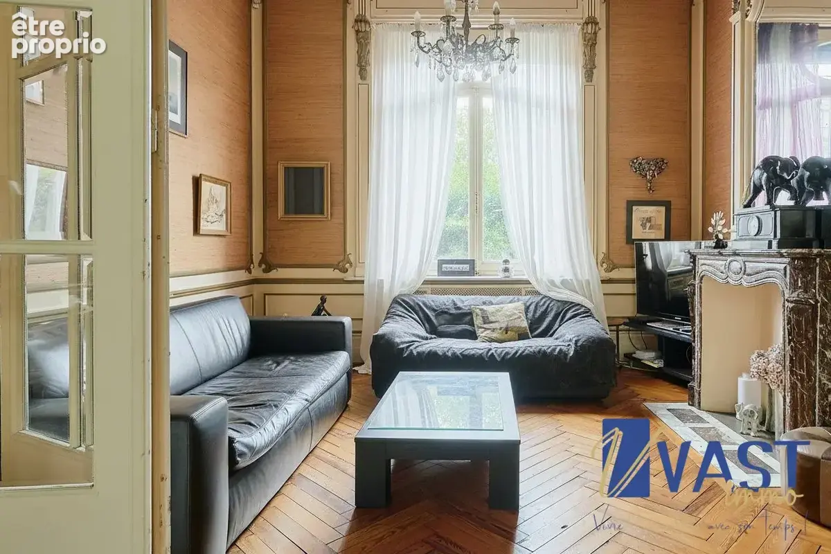 Maison 8 pièces 250 m² à vendre à Lille (59800) - photo 3