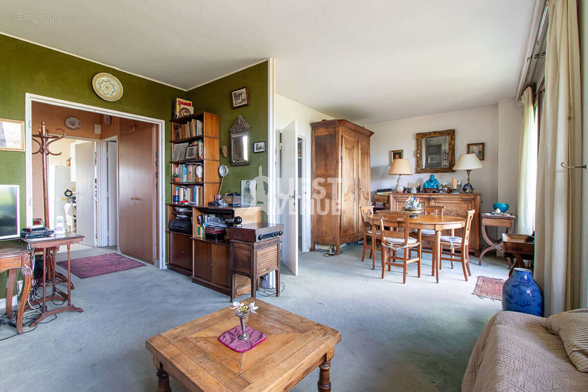 Appartement à SURESNES