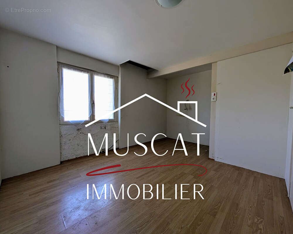 Maison à VILLEFONTAINE