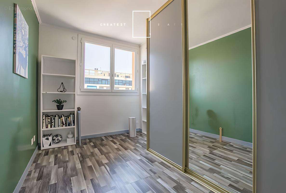 Appartement à MARSEILLE-4E