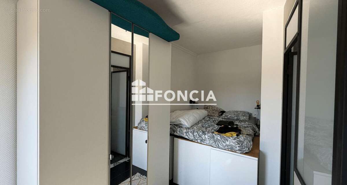 Appartement à HYERES