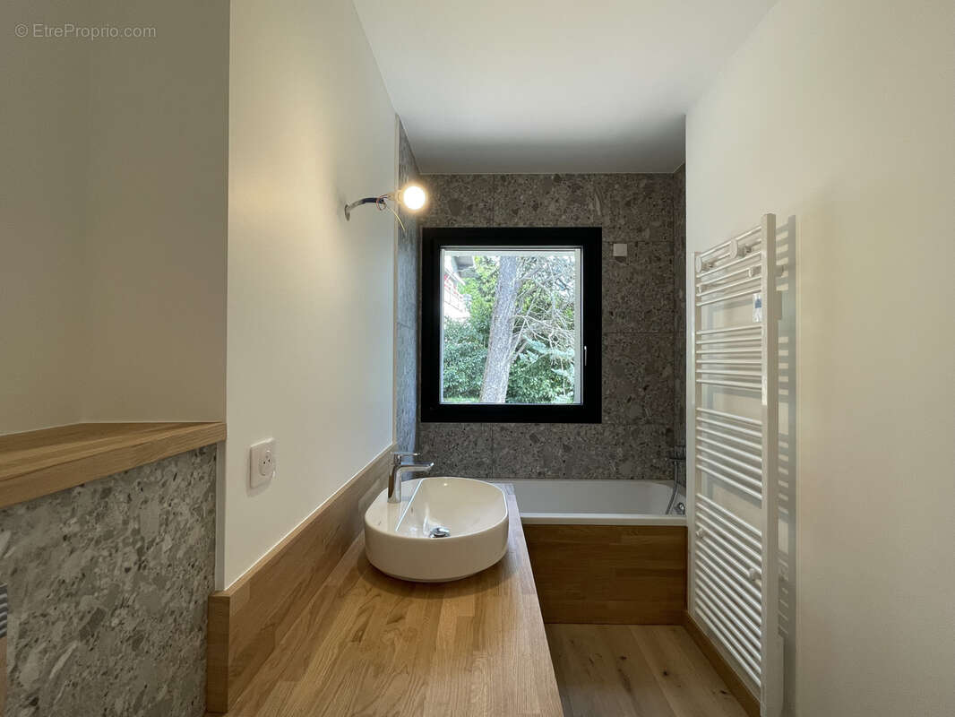 Appartement à SAINT-ALBAN-LEYSSE