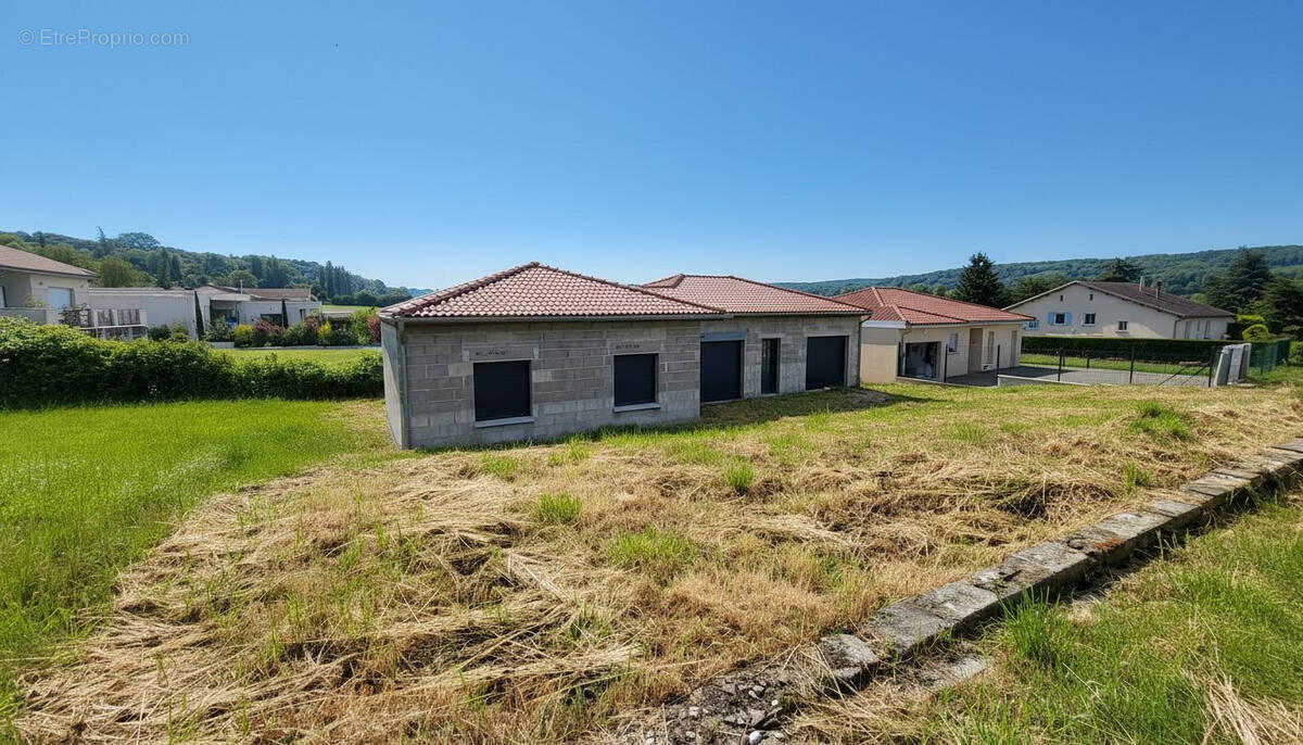 Maison hors d'eau, hors d'air - Maison à HAUTERIVES