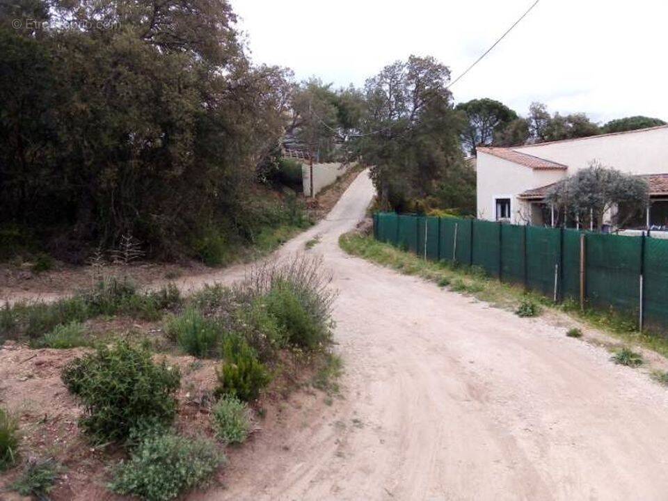 Terrain à VIDAUBAN