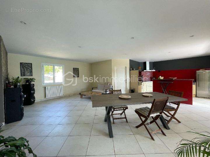 Maison à GIROUSSENS