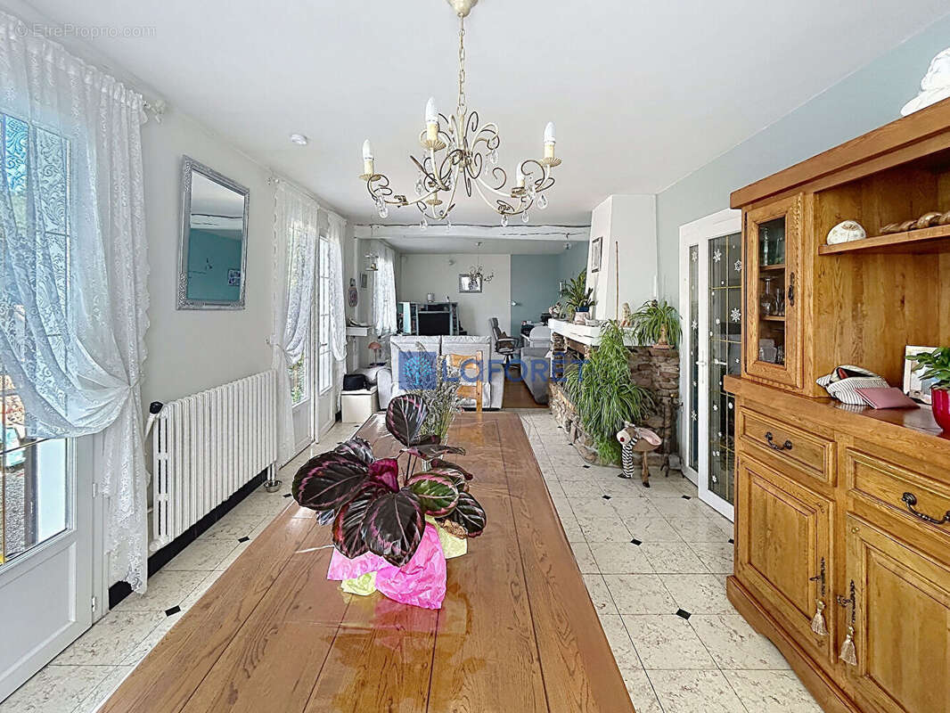 Maison Proche Noyon 6 pièce(s) 108 m2 - photo 3