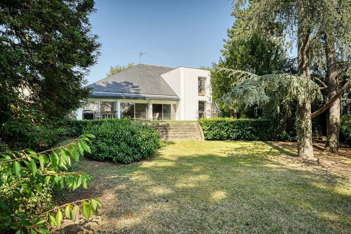 Maison à MONTLIGNON