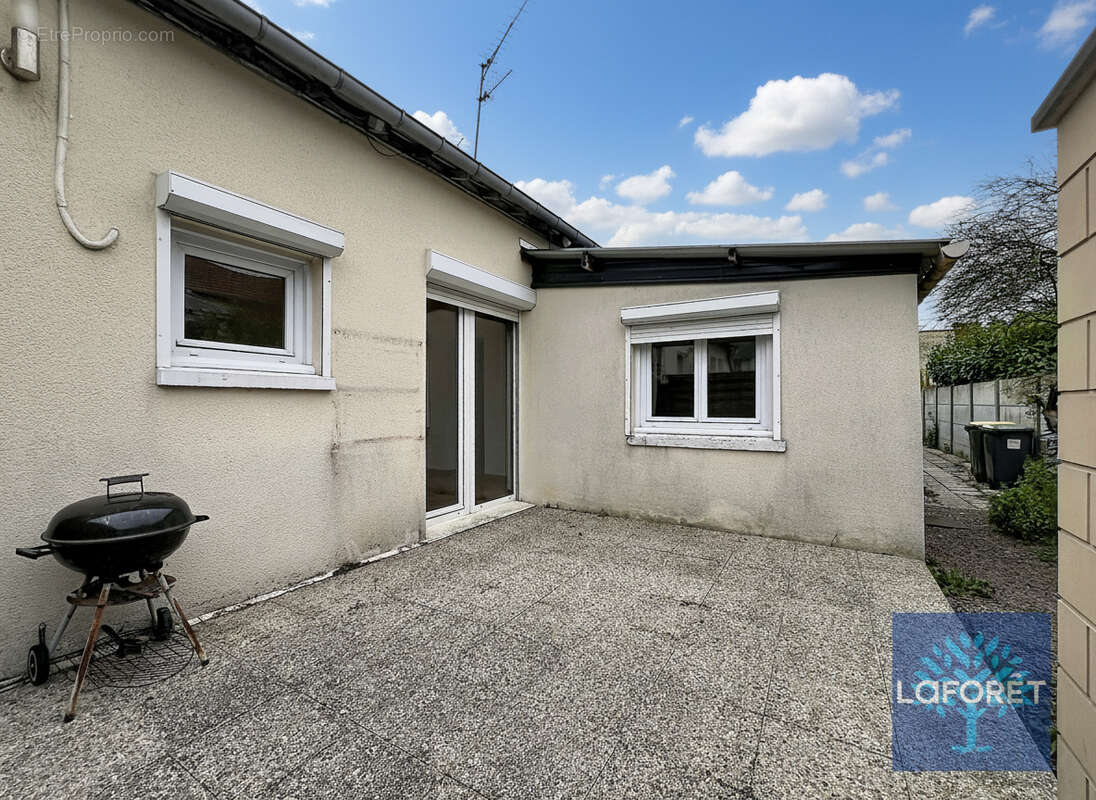 Appartement à MONDEVILLE