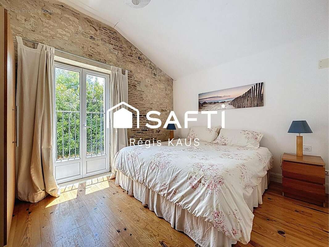 Maison 300 m² à Saint-Valerien  - photo 7
