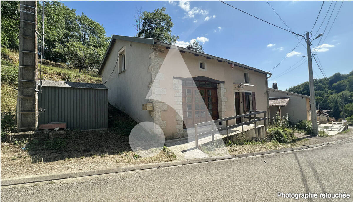 Maison à ATTIGNEVILLE