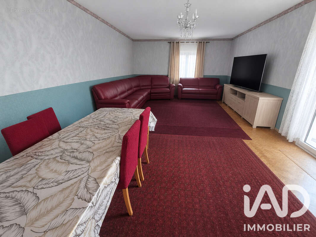 Photo 2 - Maison à YZEURE