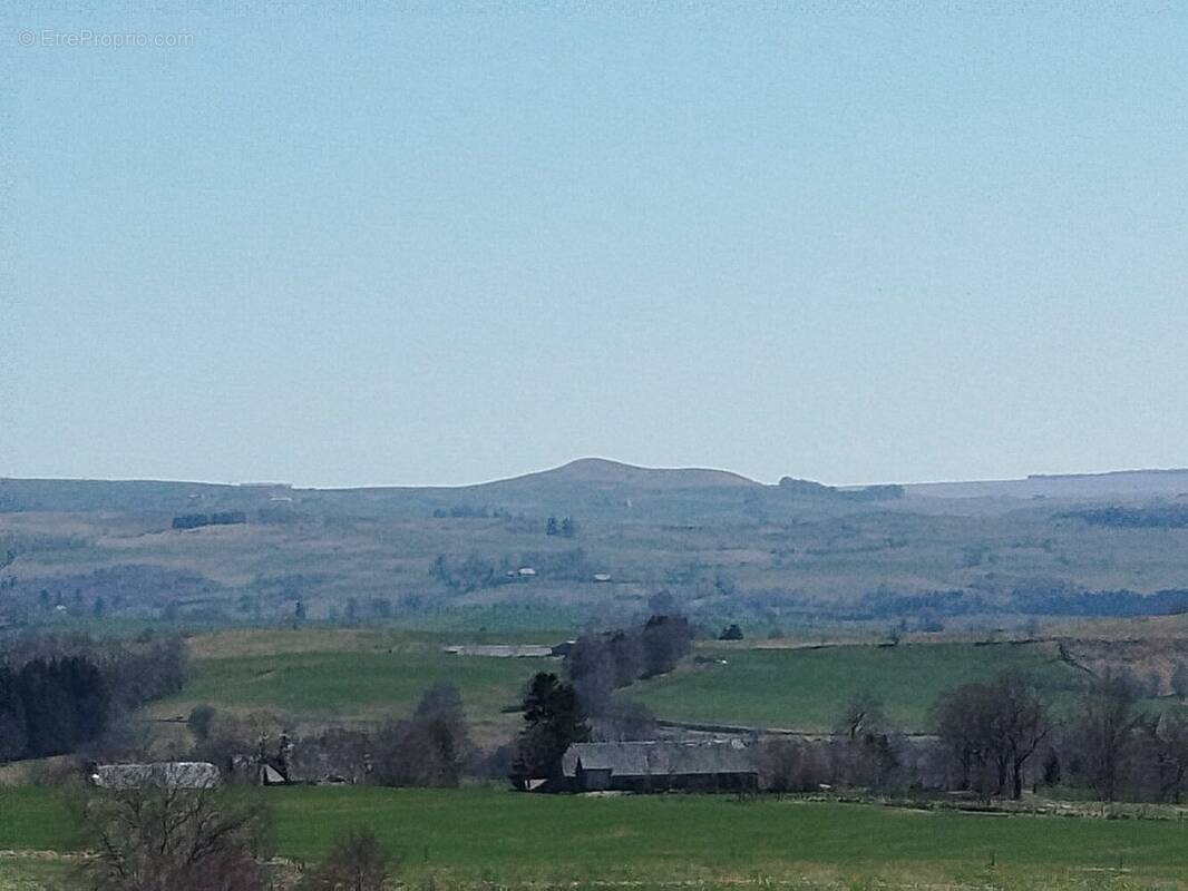 Maison à EGLISENEUVE-D&#039;ENTRAIGUES