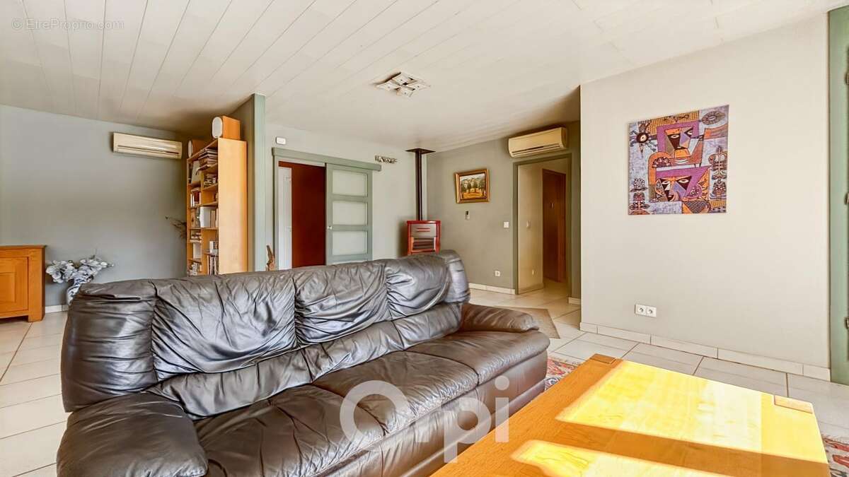 Maison à CHATELUS-LE-MARCHEIX