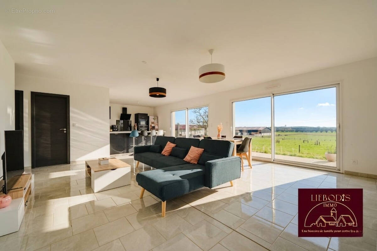 Plain-pied indépendant de 2023, terrain 3000m2, DPE en A ! - photo 3