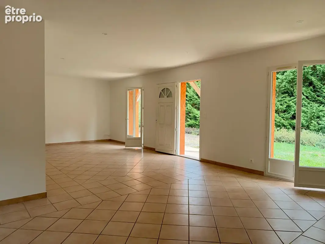 LIERGUES Maison de 126 m² avec 4 chambres et terrain 1300 m² - photo 2