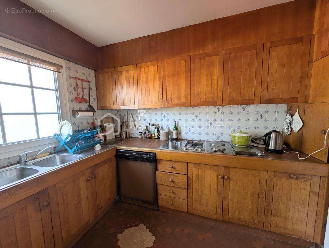 Maison bourgeoise proche bourg avec grand terrain - a renover - photo 4