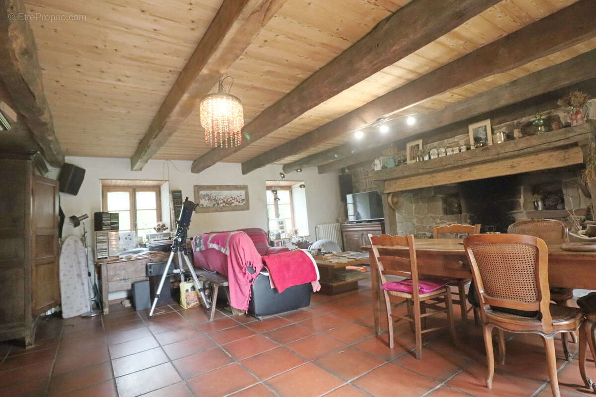 Maison à LARODDE