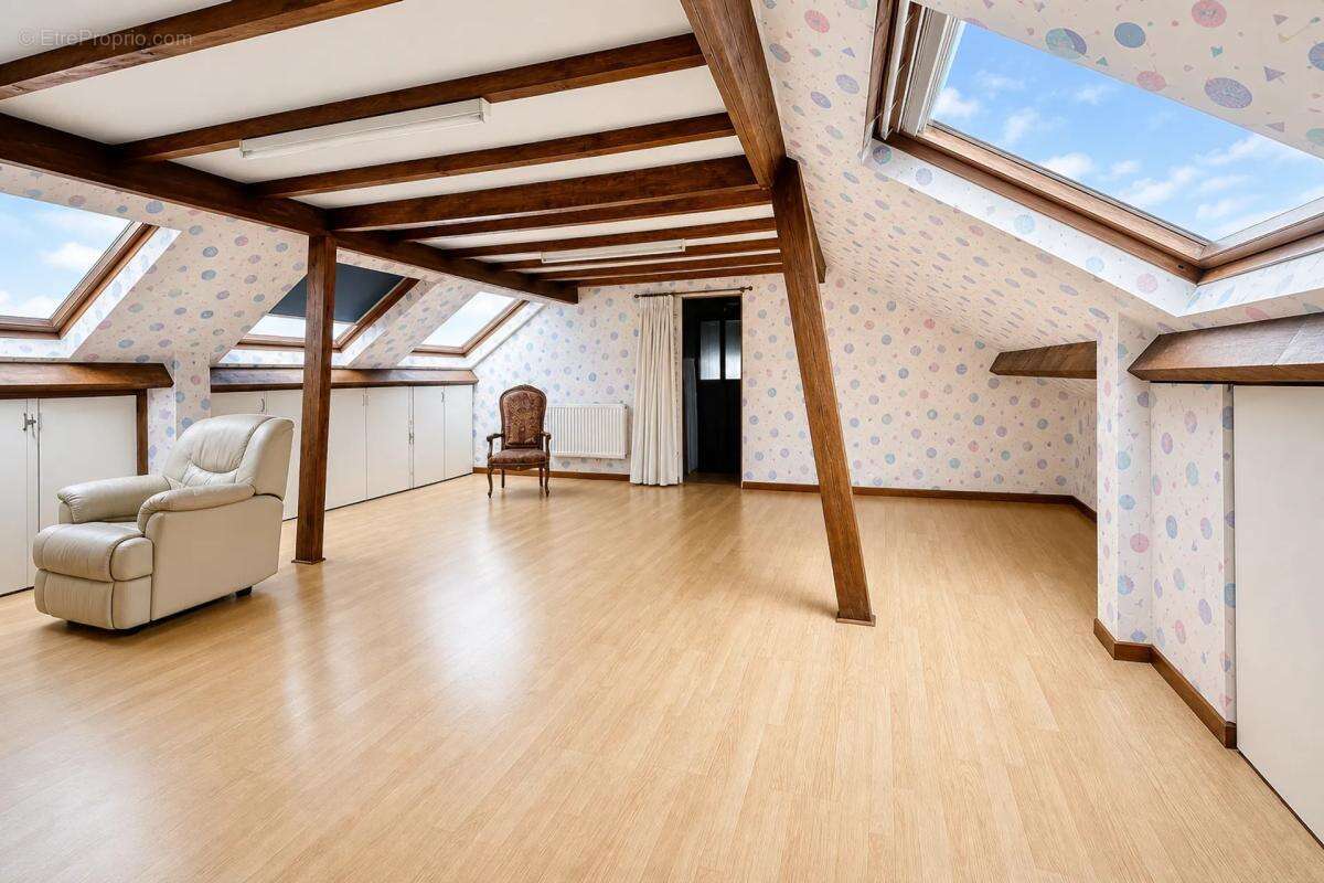 Immeuble de rapport loué Montereau, proche gare - photo 6