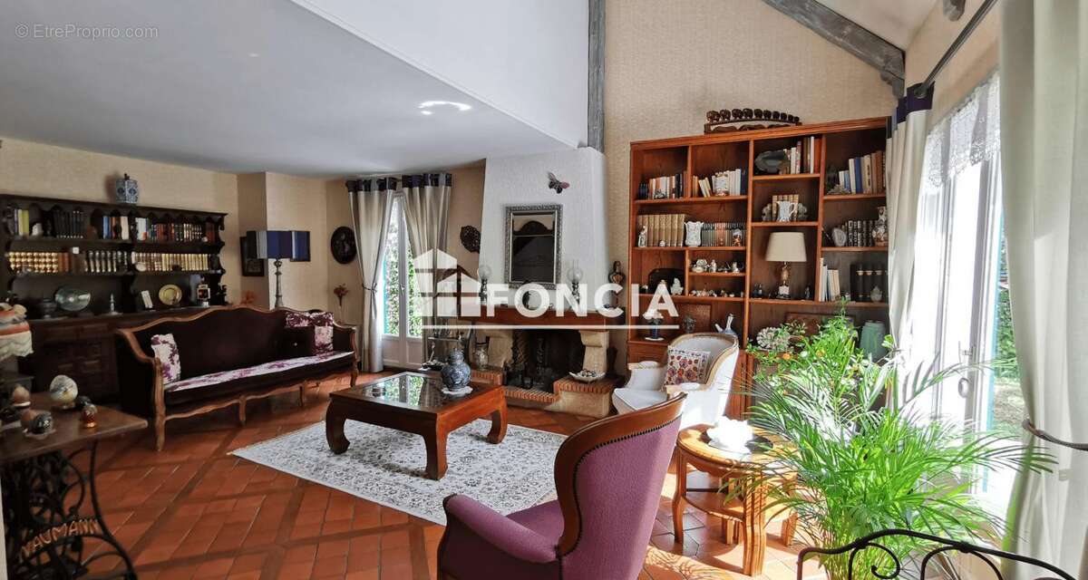 Maison à BOISSISE-LE-ROI