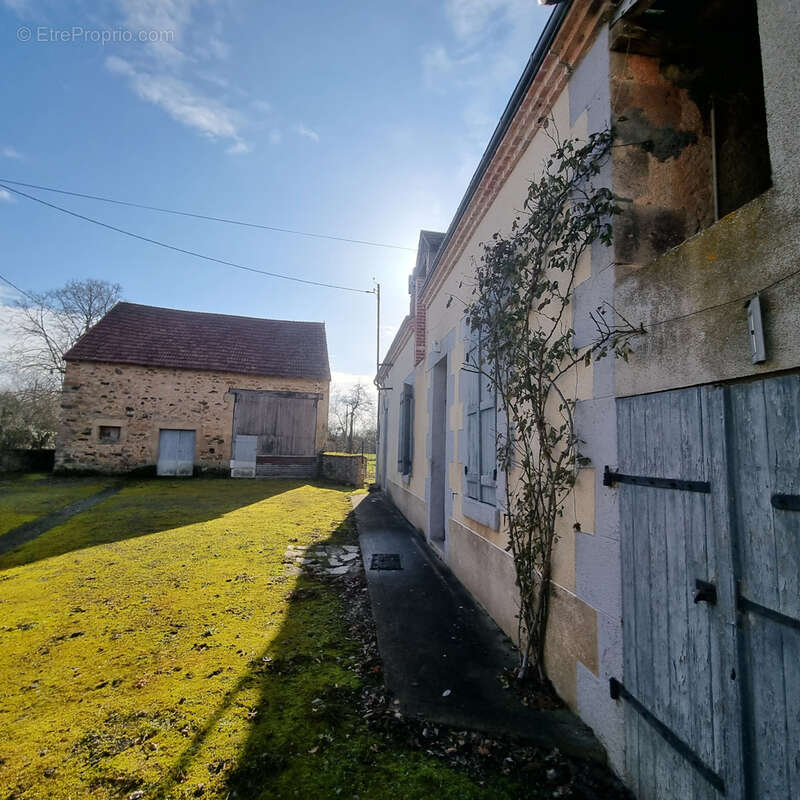 Maison à SAINTE-SEVERE-SUR-INDRE
