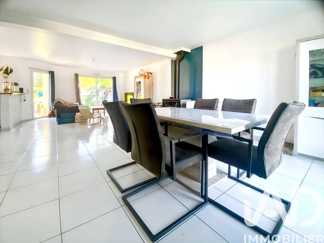 Photo 1 - Maison à ERCE-EN-LAMEE