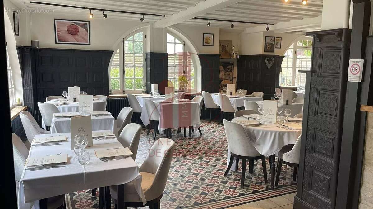 Commerce à ARBONNE-LA-FORET