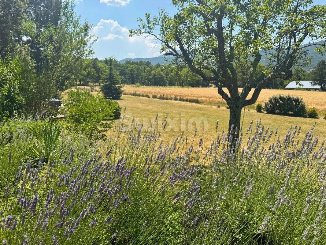 Maison à LE POET-LAVAL