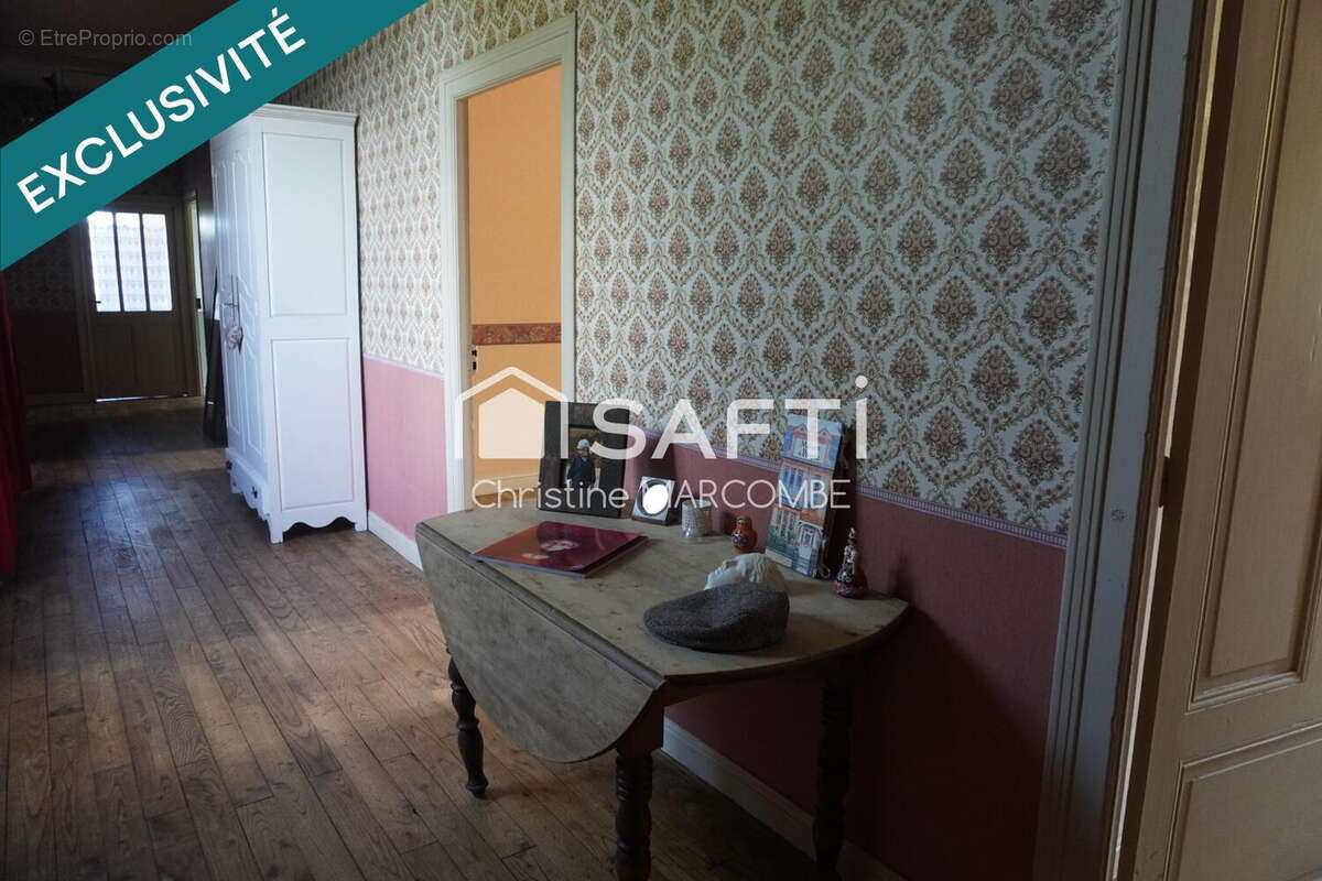 Maison 182 m² à Mialet  - photo 2