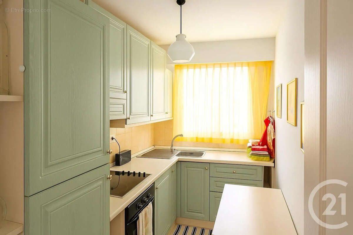 Appartement à ROQUEBRUNE-CAP-MARTIN
