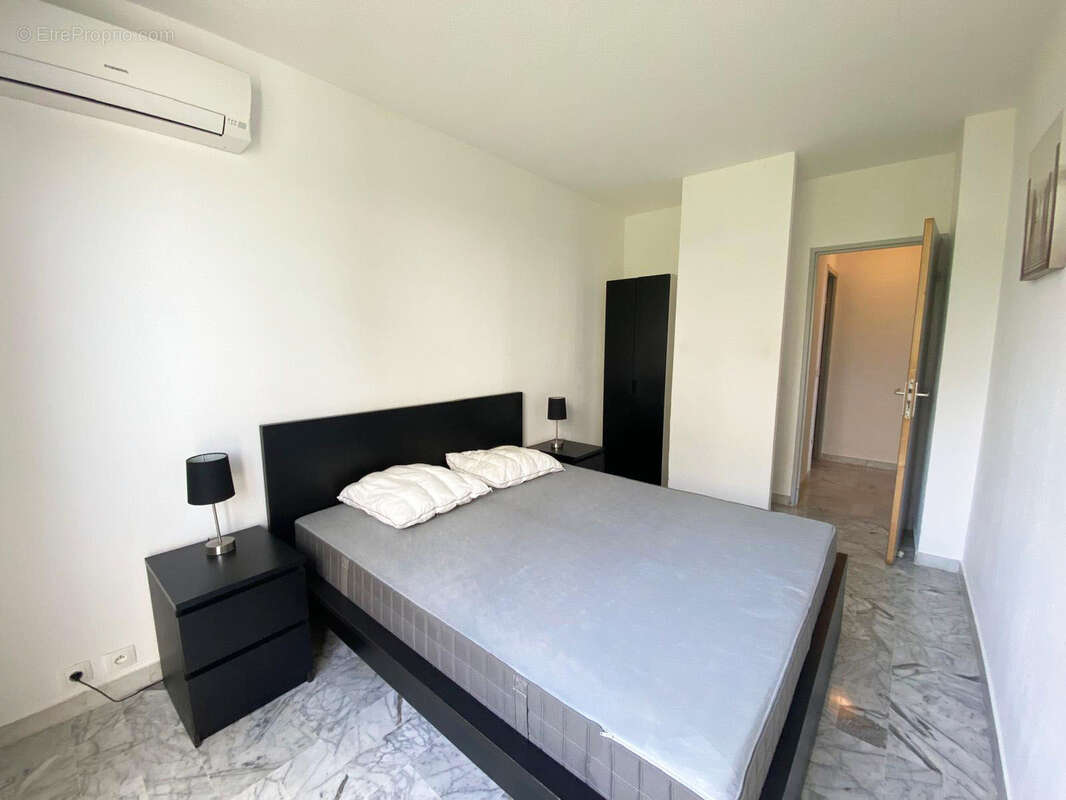 Appartement à MANDELIEU-LA-NAPOULE