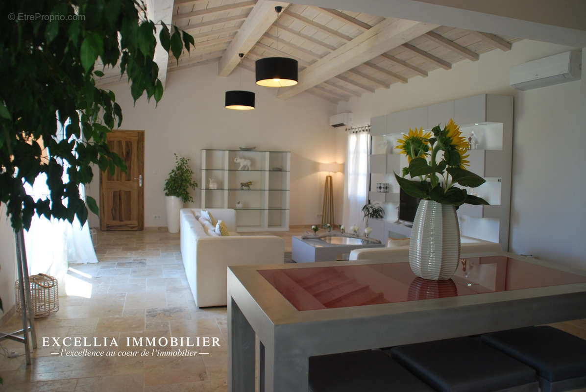 Maison à MAUSSANE-LES-ALPILLES