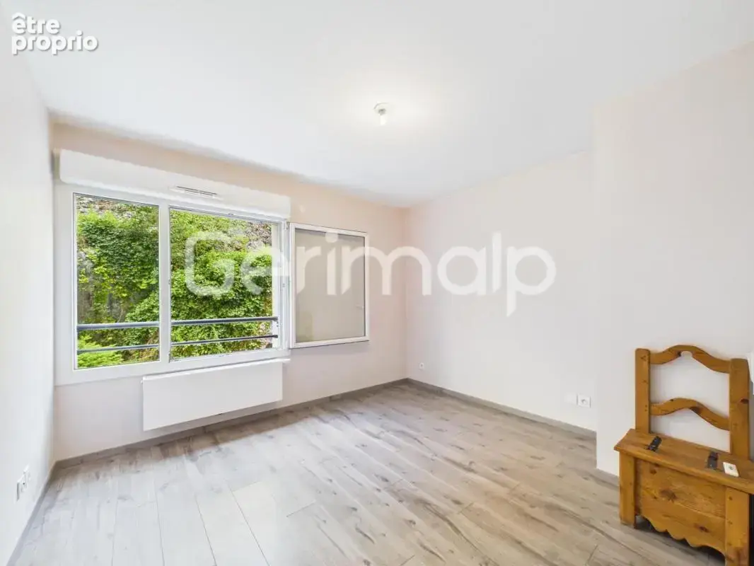 Vente - Appartement - 3 pièces + cuisine - 65 m² - 395 000 € - - photo 9