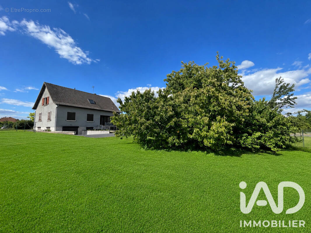 Photo 1 - Maison à FERE-CHAMPENOISE
