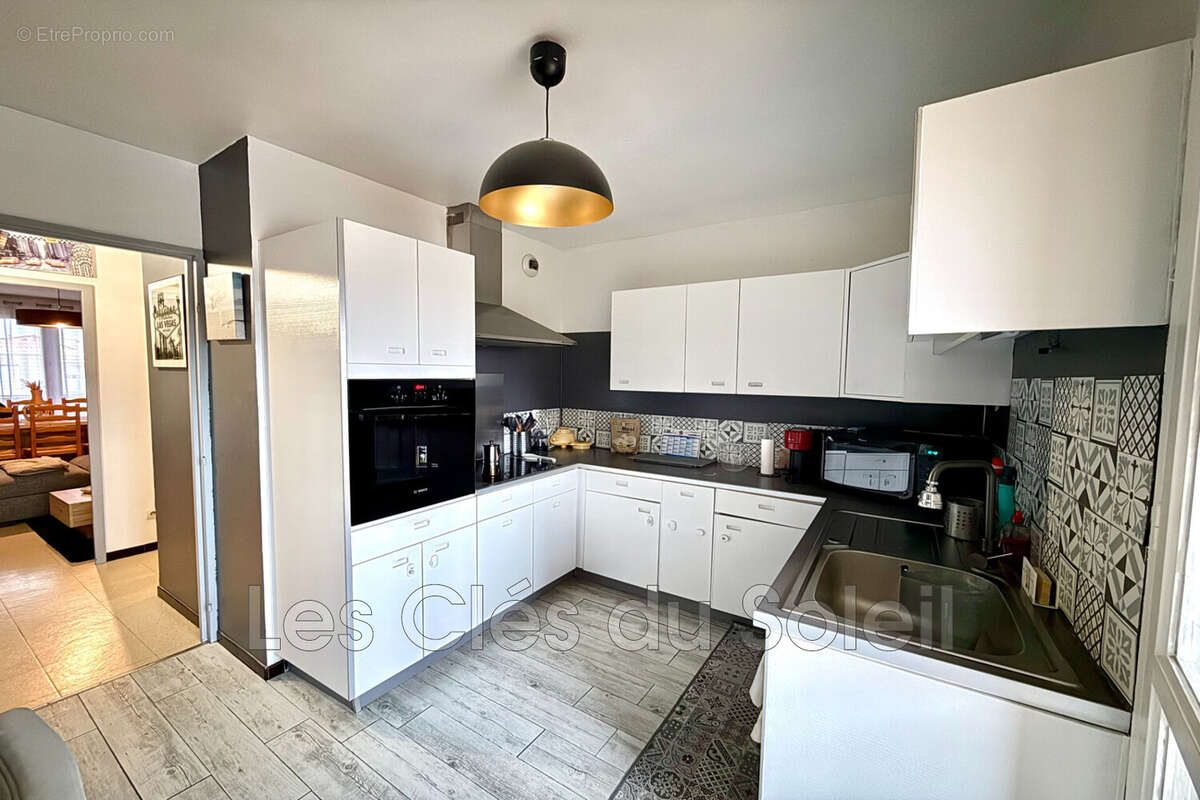 Appartement à HYERES