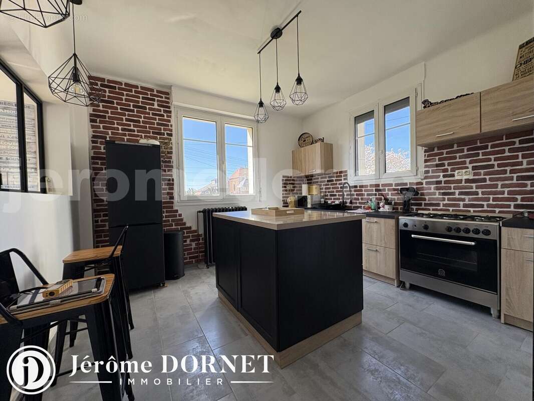 del-for_00005_2d9bafe - Maison à FORMERIE